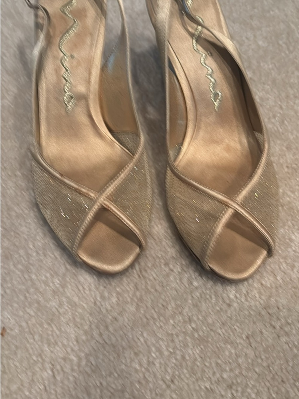 Women’s dress shoes